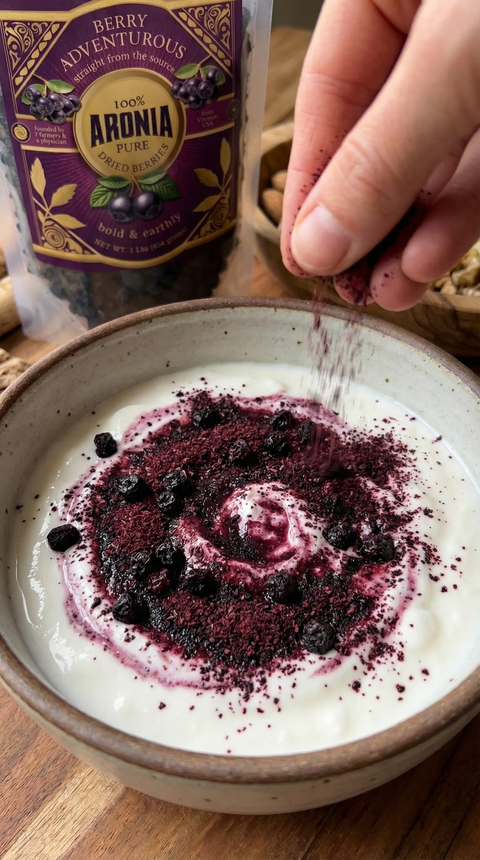 The Aronia Crunch Cup